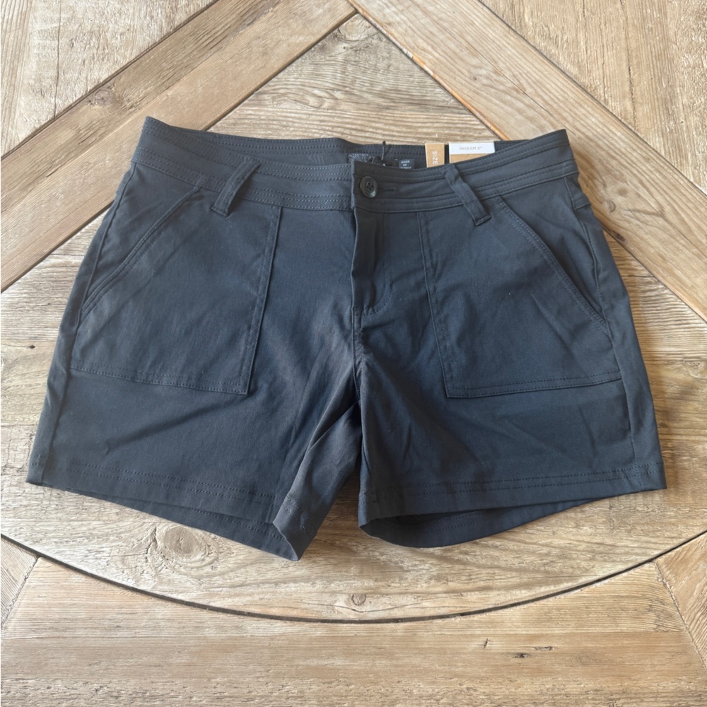 Prana Olivia Shorts 5” Black Size 6 NWT